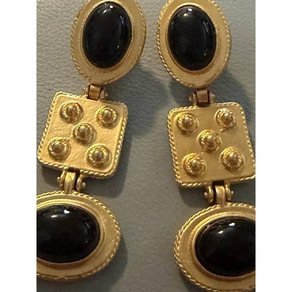 Vintage Black Cabochon Drop Dangle Brushed Gold Tone Clip On Earrings #415 - Picture 10 of 11